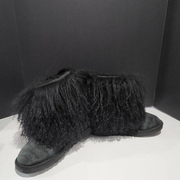 Ugg Green Faux Fur Short Winter Boots - Picture 4 of 10